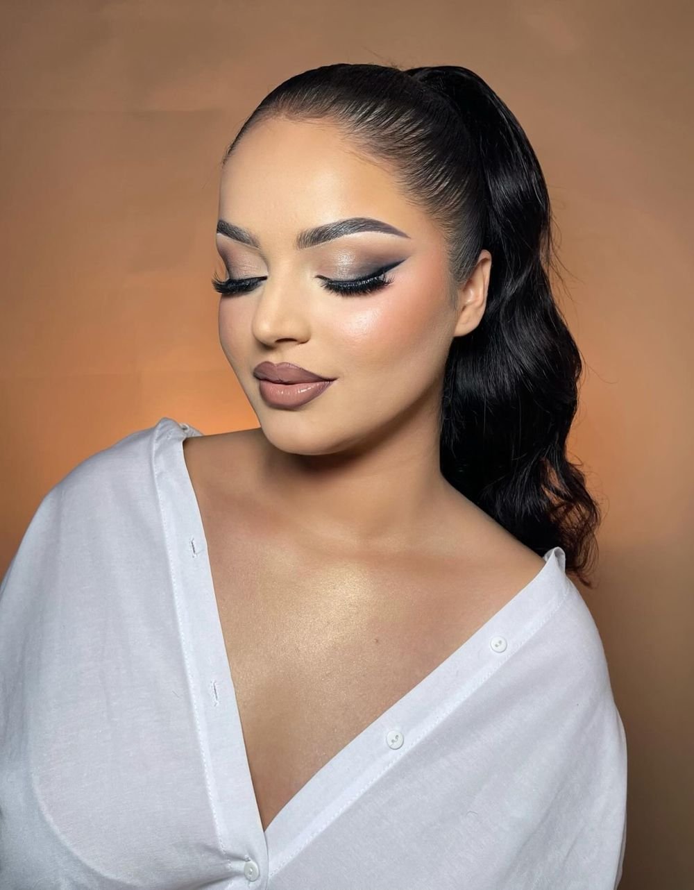 Smokey eye dhe bisht i lartë